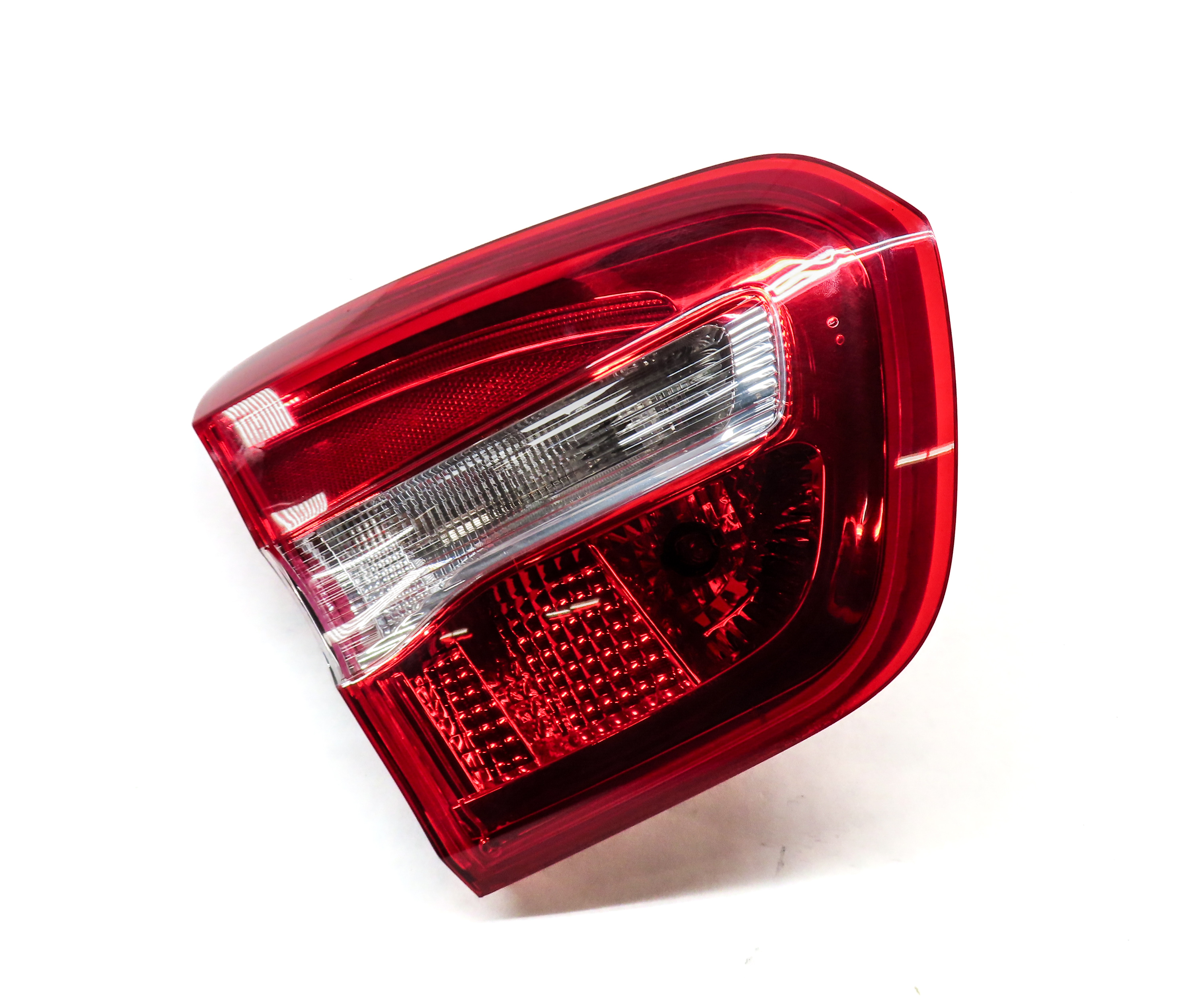 2015-2020 MERCEDES GLA250 (X156) LEFT DRIVER REAR INNER TAILLIGHT LIGHT LAMP — exact item pictured